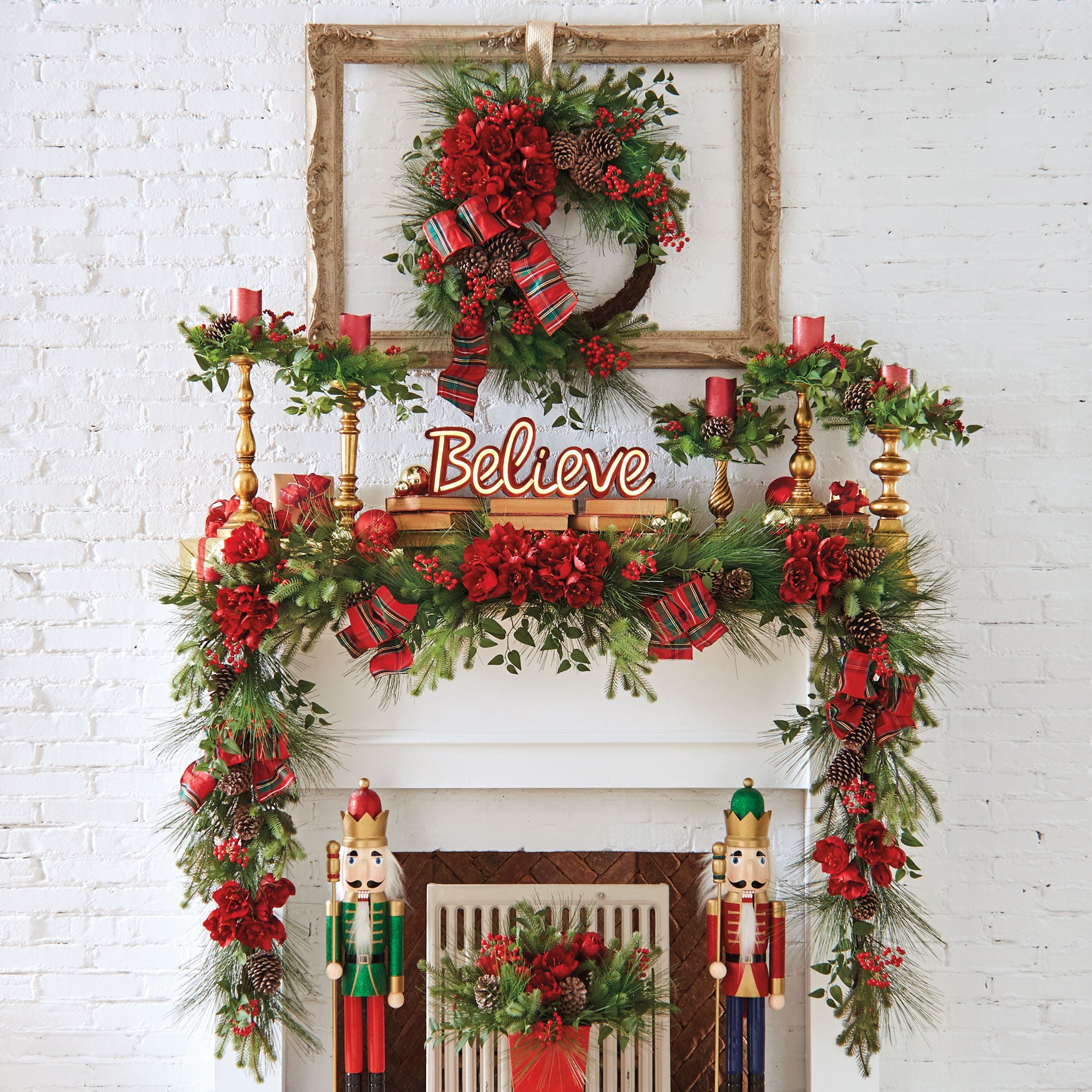 26 inches Bellmead Wreath, , on-hover image number 1