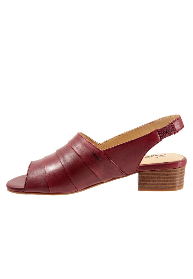 Nina Sandal, , alternate image number null
