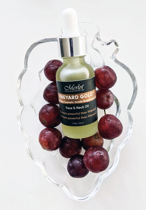 Vineyard Gold Face & Neck Oil, , on-hover image number null