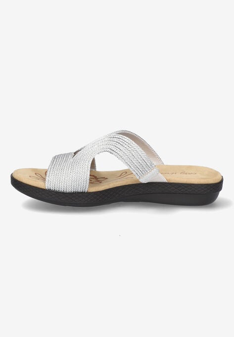 Nia Sandal, , alternate image number null