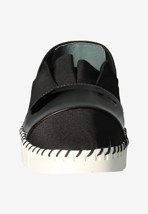 Hivani Slip On Sneaker, , alternate image number null