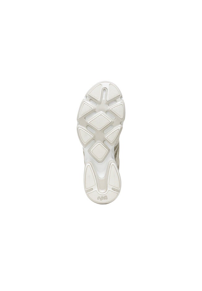 Devotion Plus 3 Sneakers, , alternate image number 4