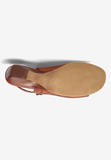 Amiyah Sandal, , alternate image number null