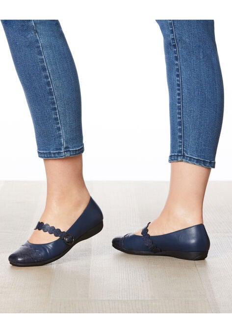 The Louella Flat, , alternate image number null