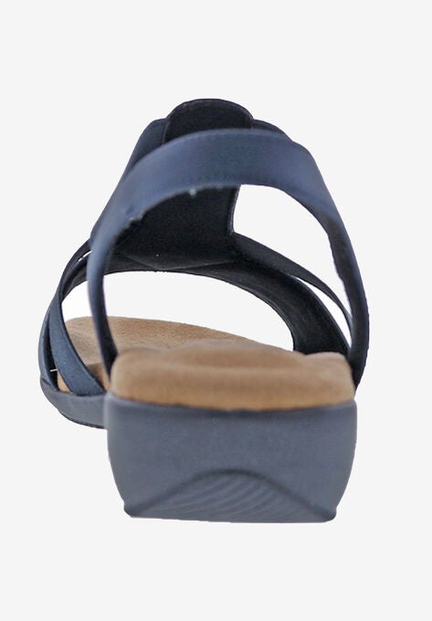 Miriam Sandal, , on-hover image number null