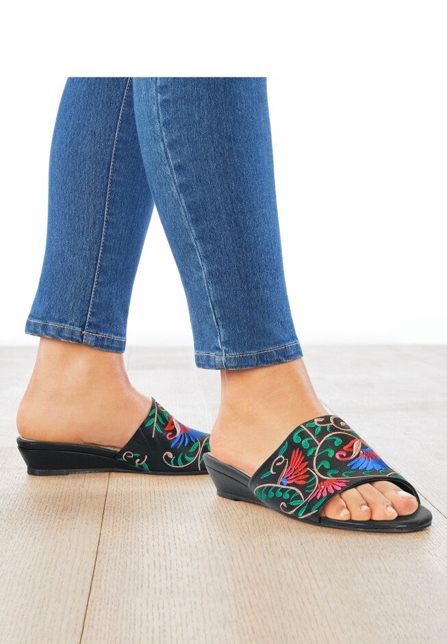 The Capri Slip On Mule, , alternate image number null