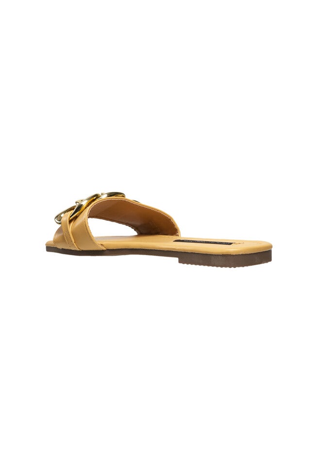 Lawrence Sandal, , on-hover image number null