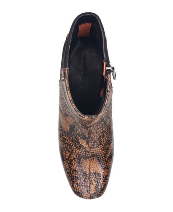 Toni Bootie, , alternate image number null