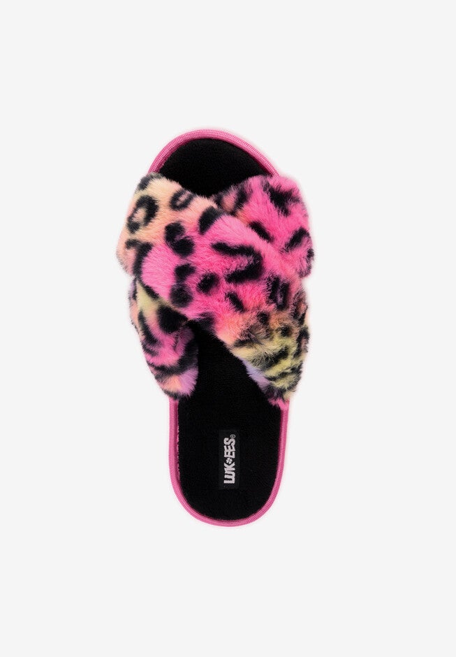 Lara Slipper, , alternate image number null