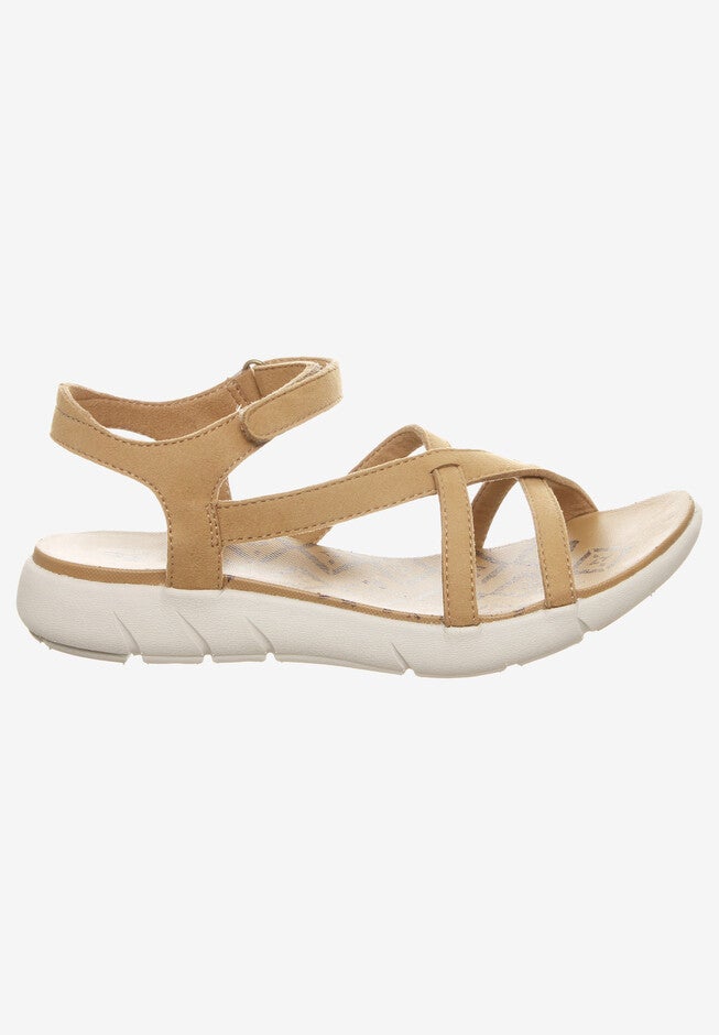 Lydia Sandal , , alternate image number null