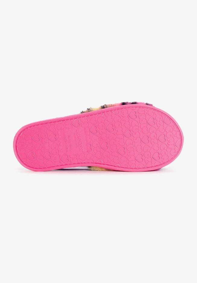 Lara Slipper, , alternate image number null
