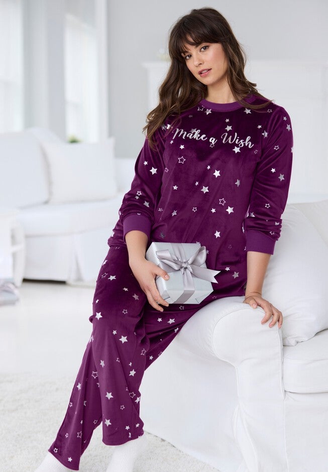 Dreams & Co. ® Velour Pajama with FREE Fuzzy Socks, , alternate image number null