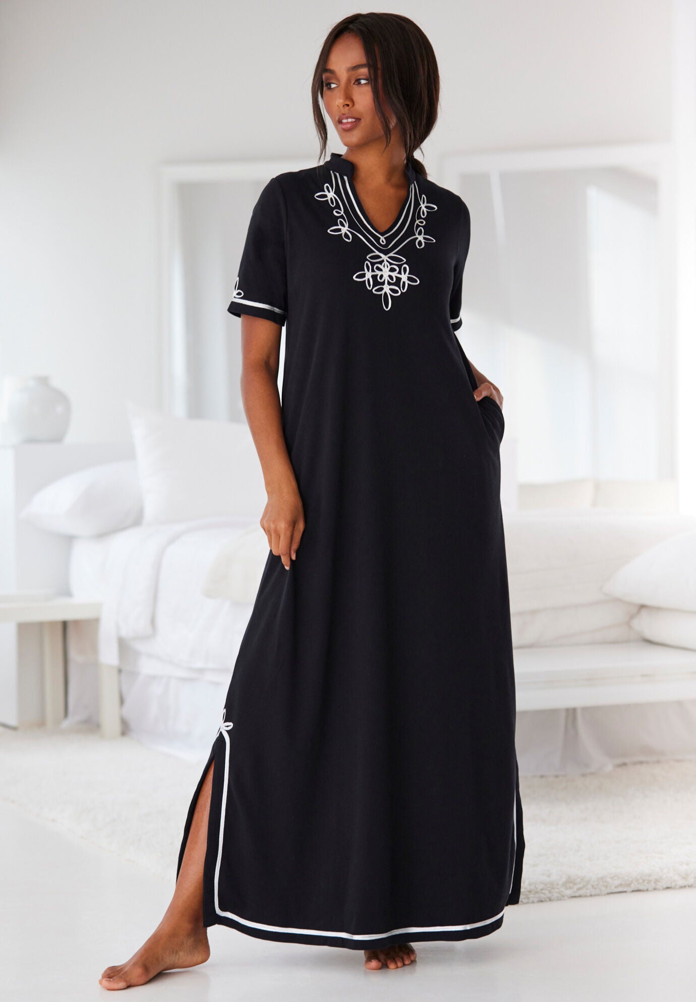 Embellished Knit Lounger, , alternate image number 4