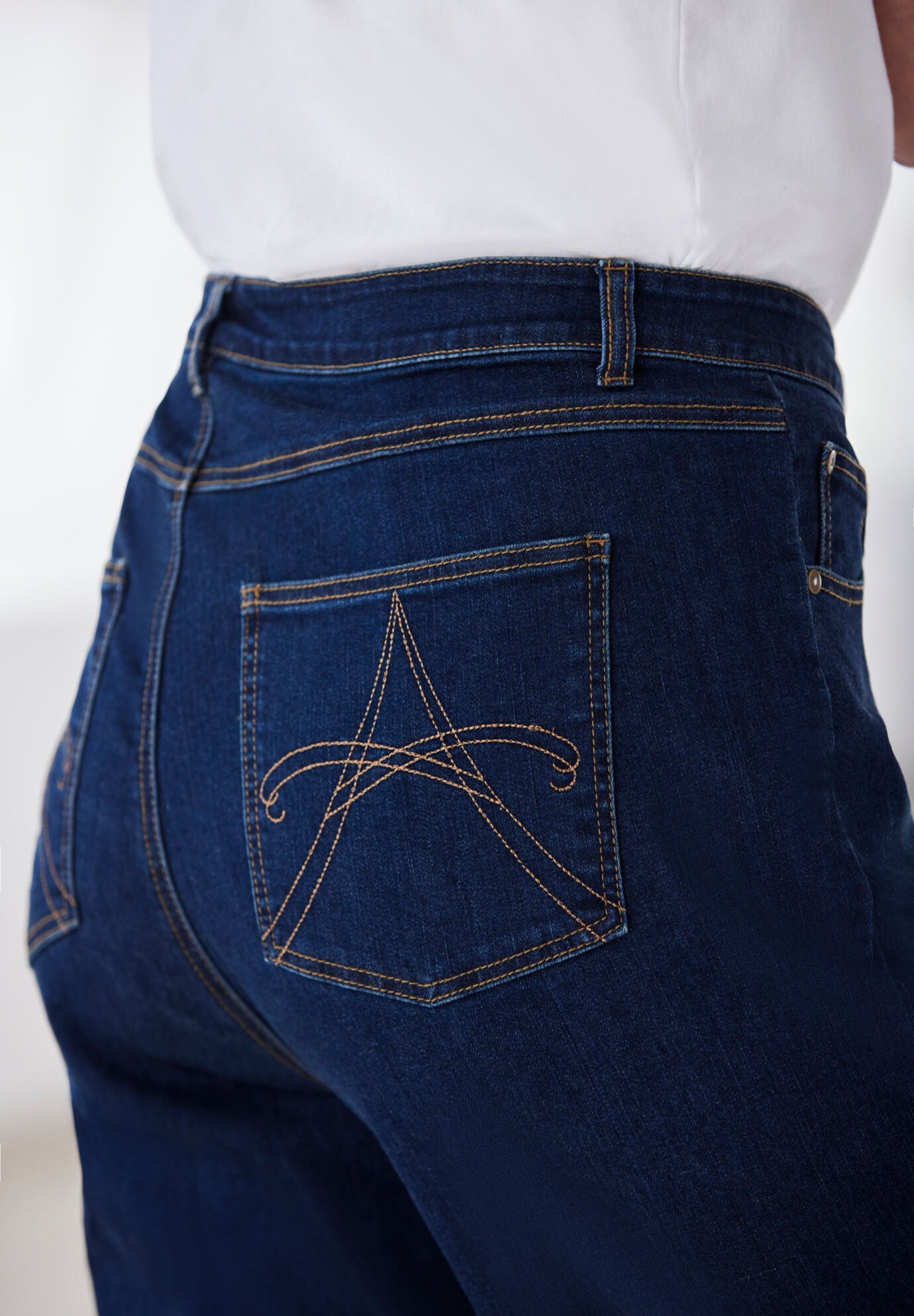 Straight-Leg Jeans, , alternate image number 3