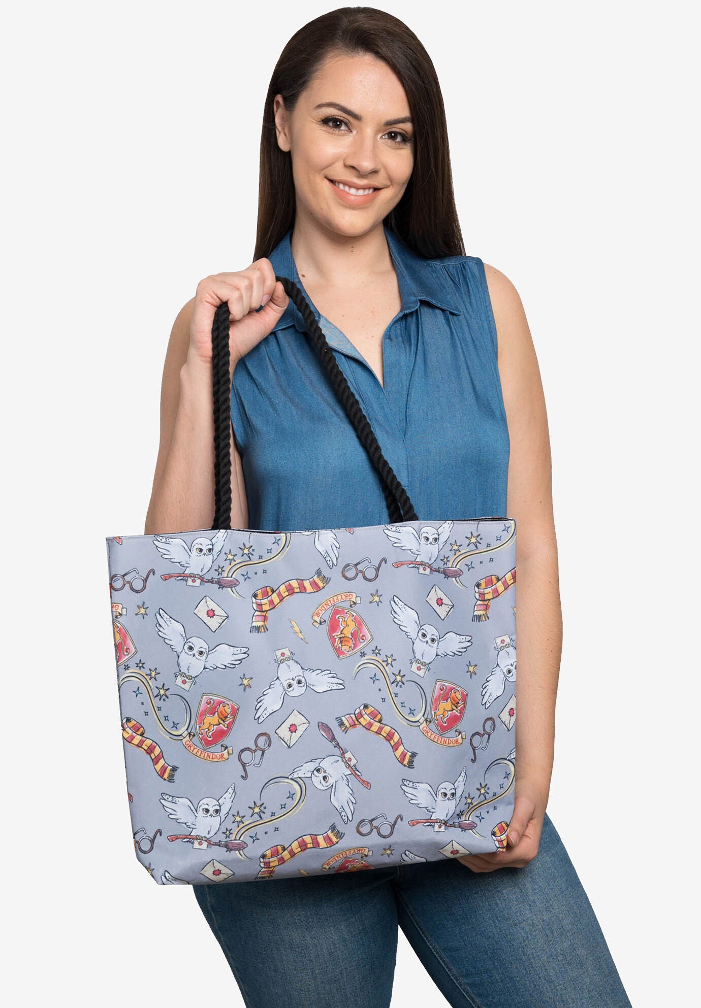 Harry Potter Gryffindor Travel Rope Tote Bag Carry-On Hedwig Glasses, , on-hover image number 1