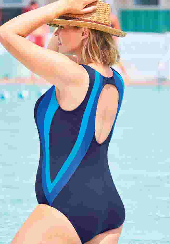 Colorblock One-Piece Swimsuit with Shelf Bra image number 2