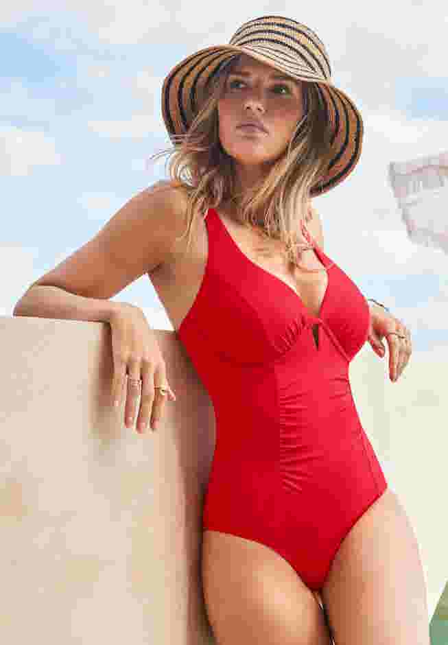 Shirred Underwire One Piece Swimsuit image number 3