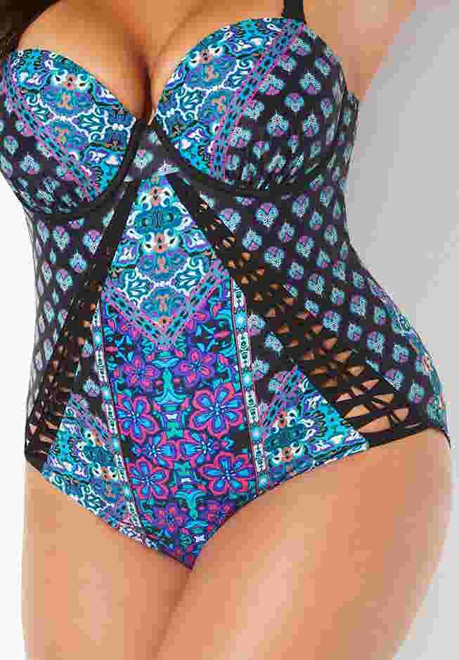 Macrame Underwire One Piece Swimsuit image number 3