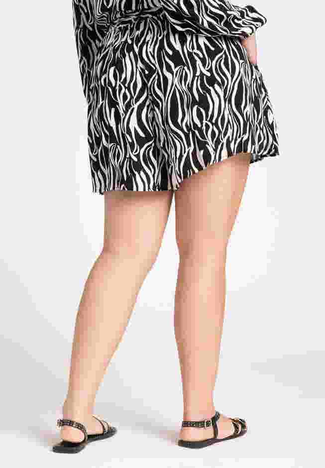 Printed Swing Short image number 2