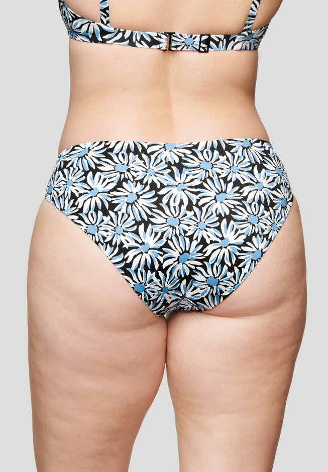 The Brief - Swim image number 4