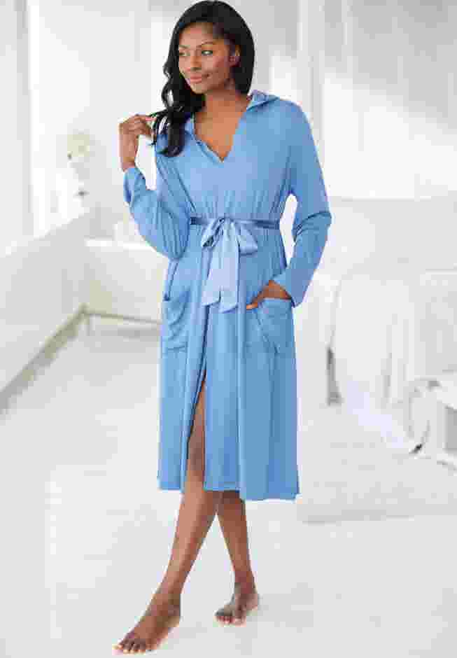 Robe With Satin Hood image number 7