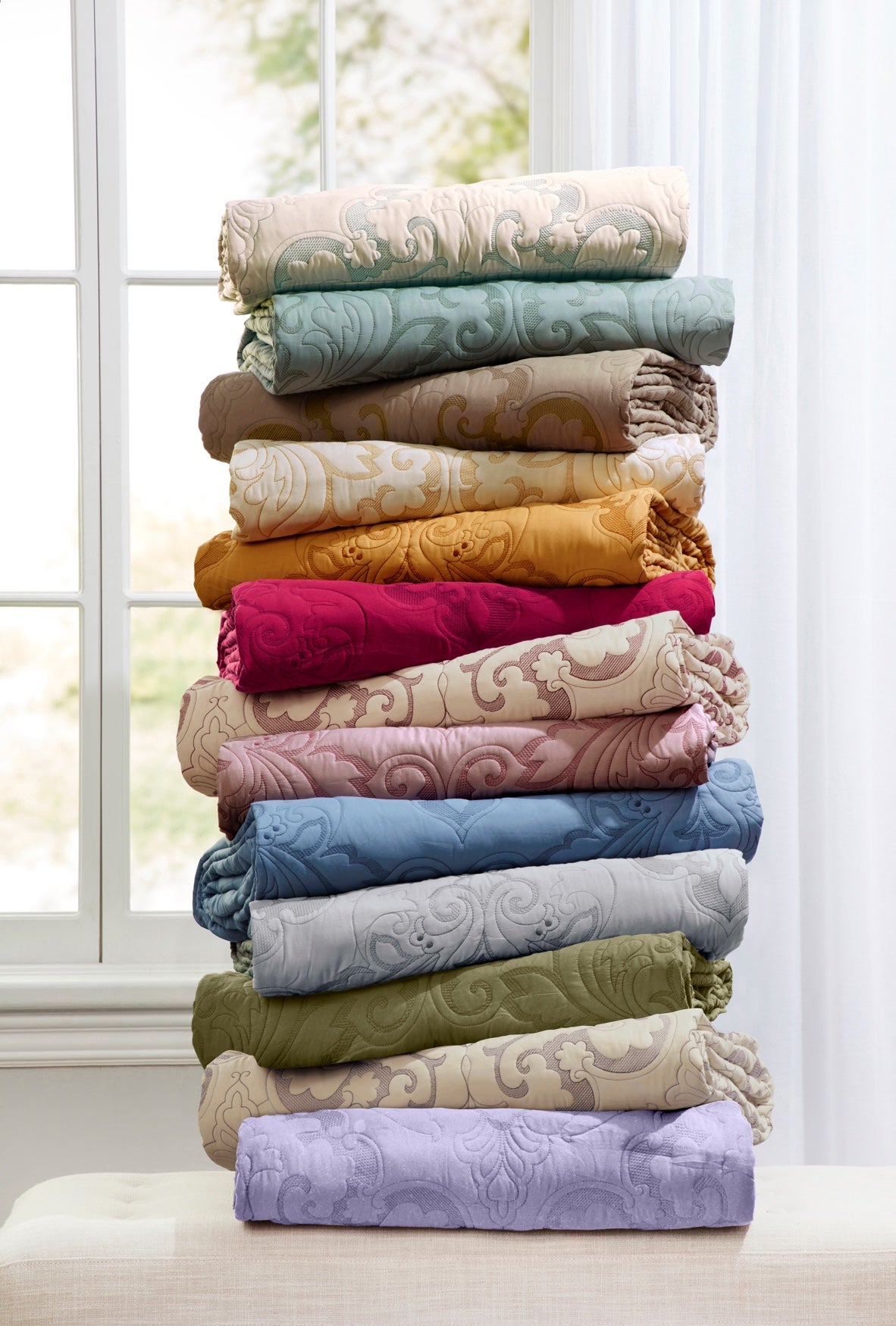 Amelia Bedspread image number 7