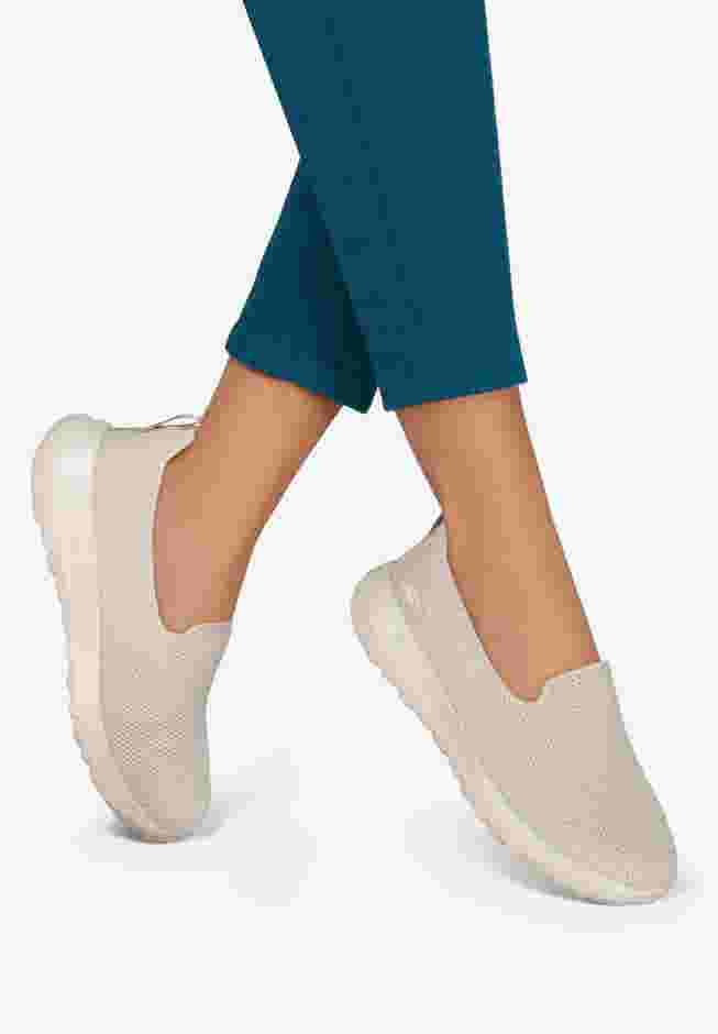 The Go Walk Joy Slip On Sneaker image number 6