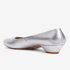The Vida Slip On Pump image number null