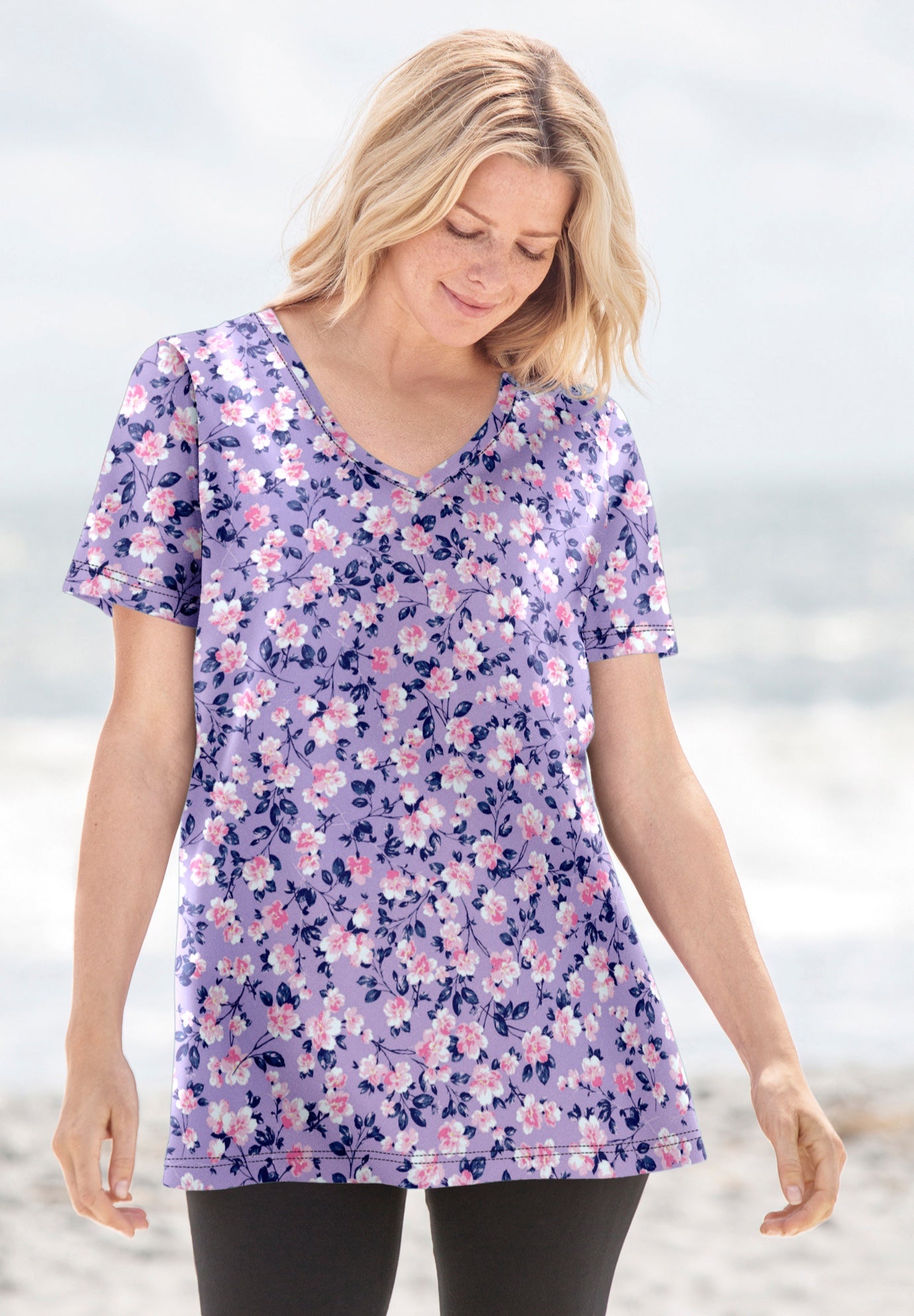 Perfect Printed Short-Sleeve V-Neck Tee image number 4