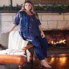 In-Vogue Velvet Kimono image number null