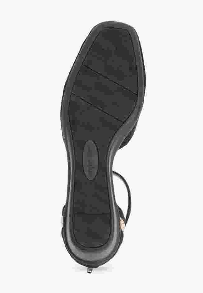 The Aurelia Pump image number 2