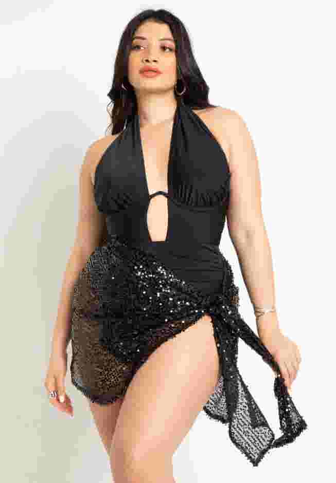 Twist Halter Swimsuit with Underwire Detail image number 3
