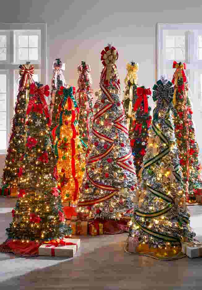 Fully Decorated Pre-Lit 7½' Pop-Up Christmas Tree image number 4