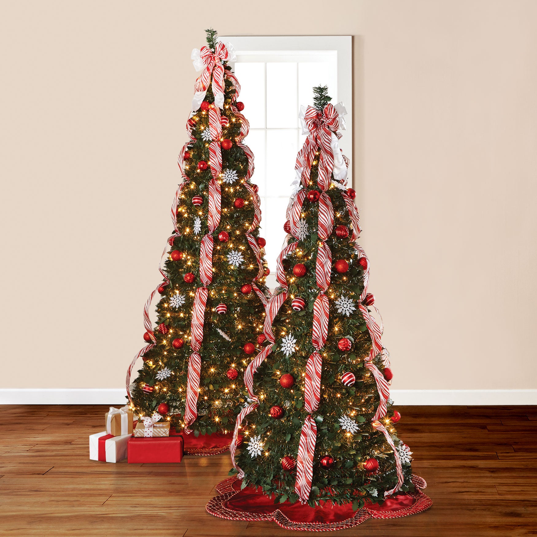 Fully Decorated Pre-Lit 7&frac12;' Pop-Up Christmas Tree image number 0