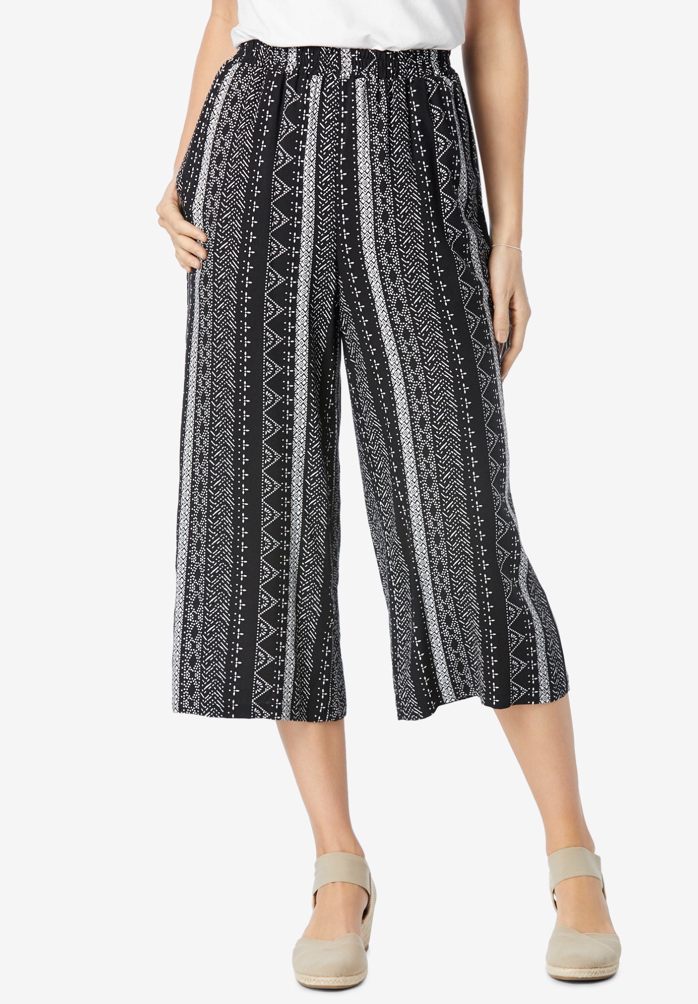 Pull-On Elastic-Waist Soft Capri image number 0