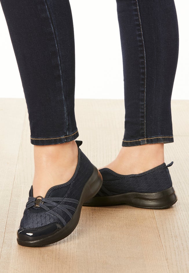 CV Sport Greer Slip On Sneaker image number 9