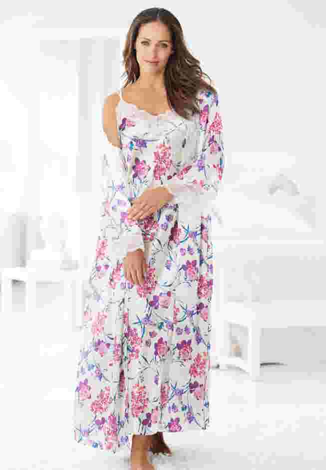 The Luxe Satin Long Peignoir Set image number 8