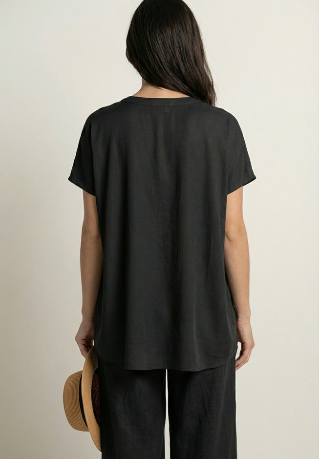 Oversized Linen-Blend Tunic image number 3