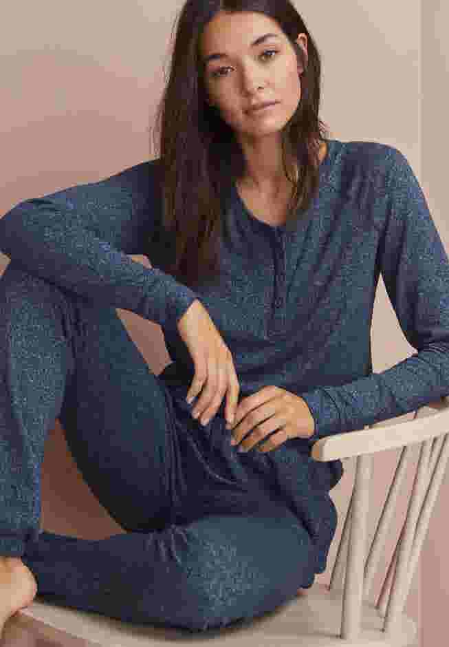 Marled Henley Lounge Top image number 2