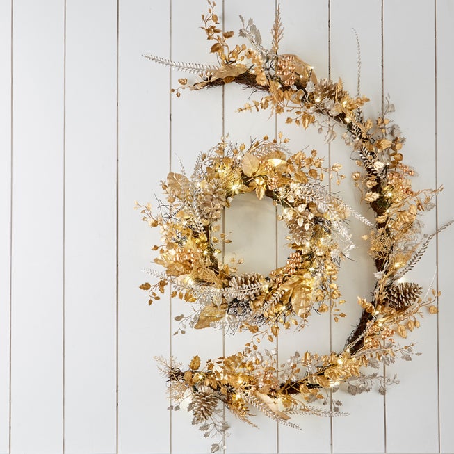 Pre-Lit Gold & Silver Wreath image number 1