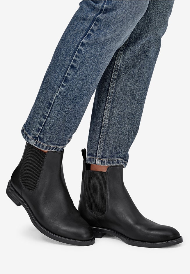 Leather Chelsea Boots image number 0