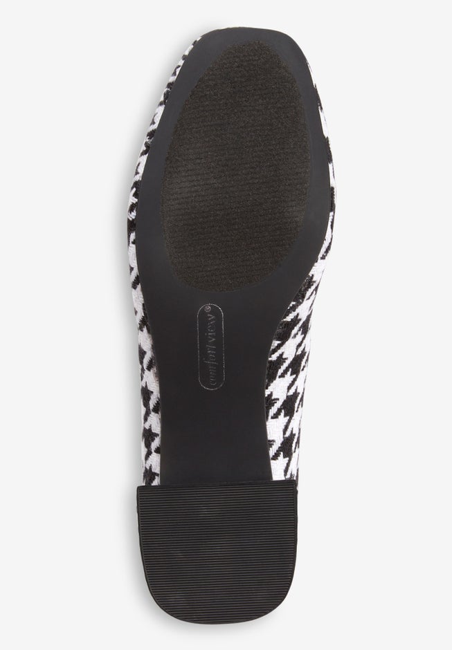 The Marisol Pump image number 2