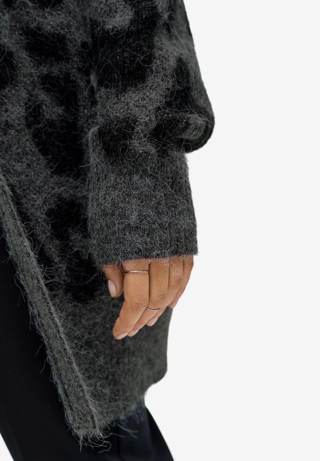 Animal Print Jacquard Cardigan image number null