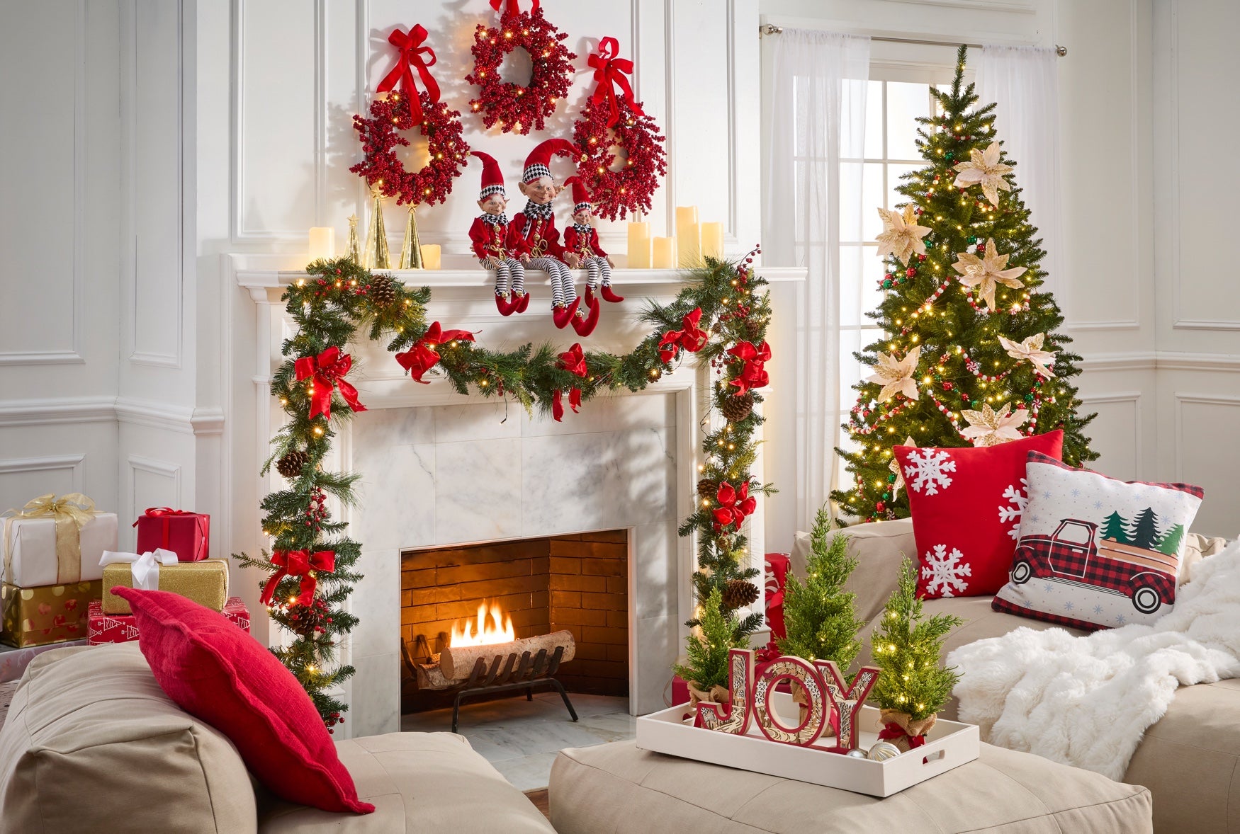 9' Pre-Lit Holiday Classic Garland image number 2