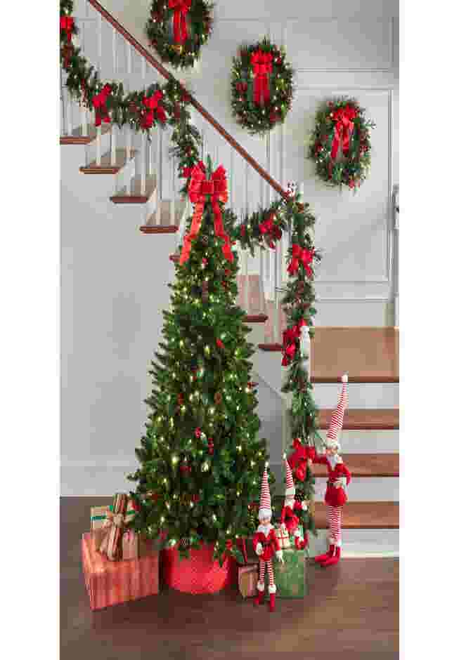9' Pre-Lit Holiday Classic Garland image number 2