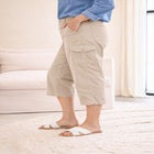 Mid-Rise Stretch Cotton Cargo Capris image number null