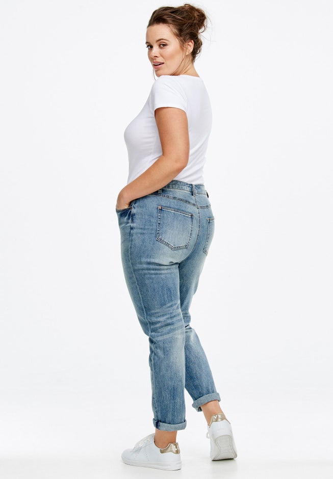 Mid-Rise Stretch 5-Pocket Relaxed Fit Boyfriend Jeans image number 1