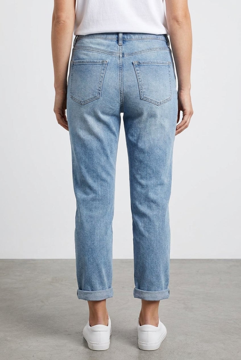 Mid-Rise Stretch 5-Pocket Relaxed Fit Boyfriend Jeans image number 1