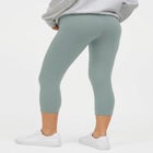 Cotton Spandex Elastic Waist Capri Leggings image number 1
