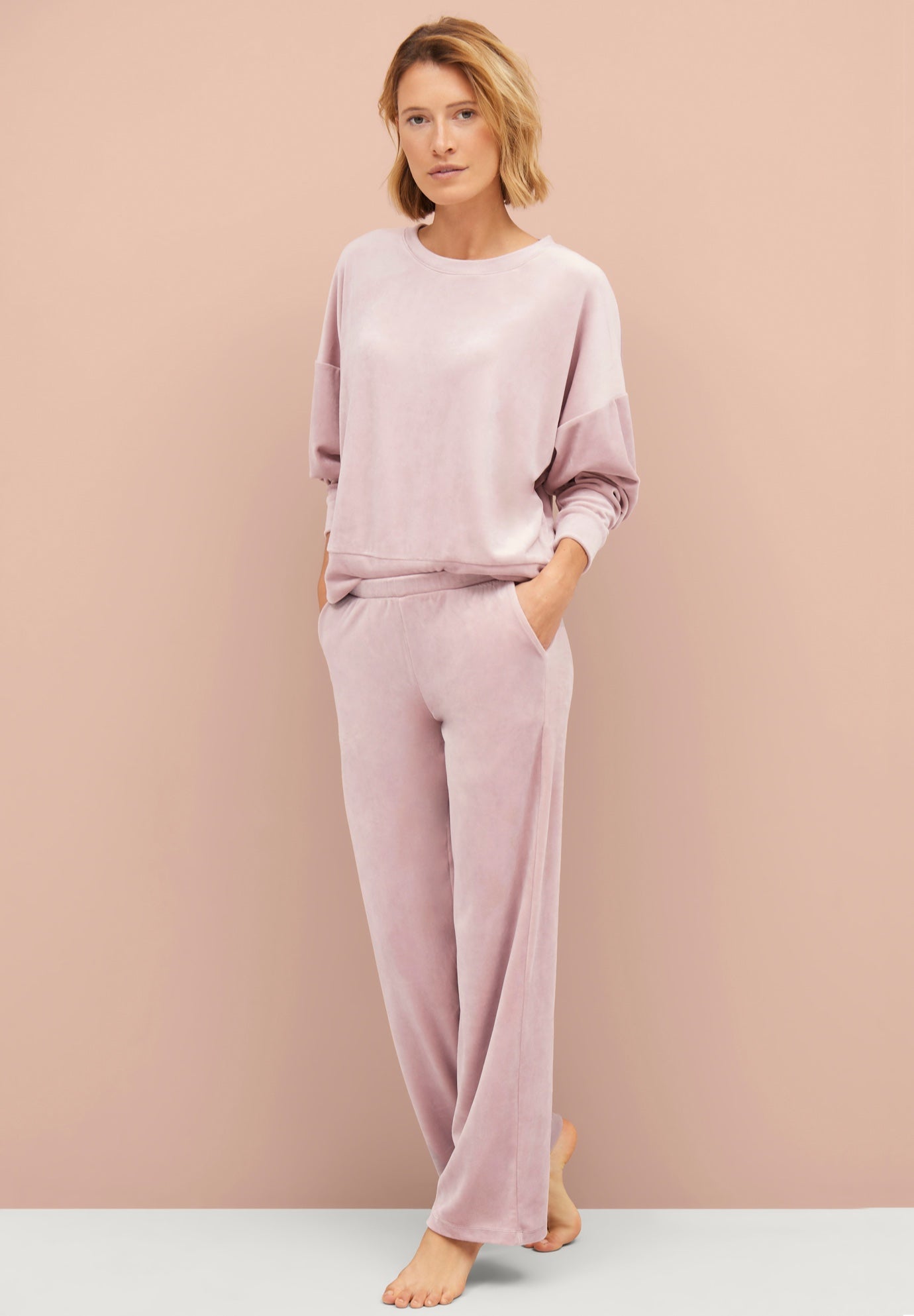 Boxy Velour Lounge Sweatshirt image number 0